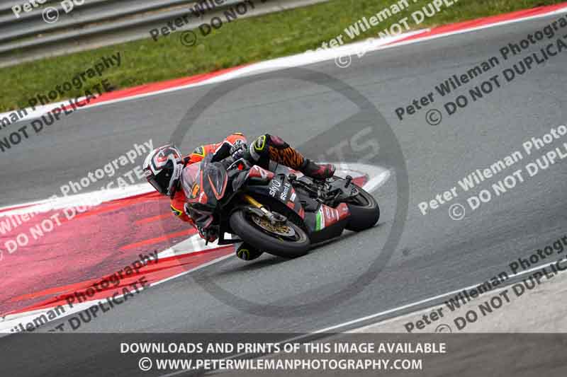 cadwell no limits trackday;cadwell park;cadwell park photographs;cadwell trackday photographs;enduro digital images;event digital images;eventdigitalimages;navarra;no limits trackdays;peter wileman photography;racing digital images;trackday digital images;trackday photos